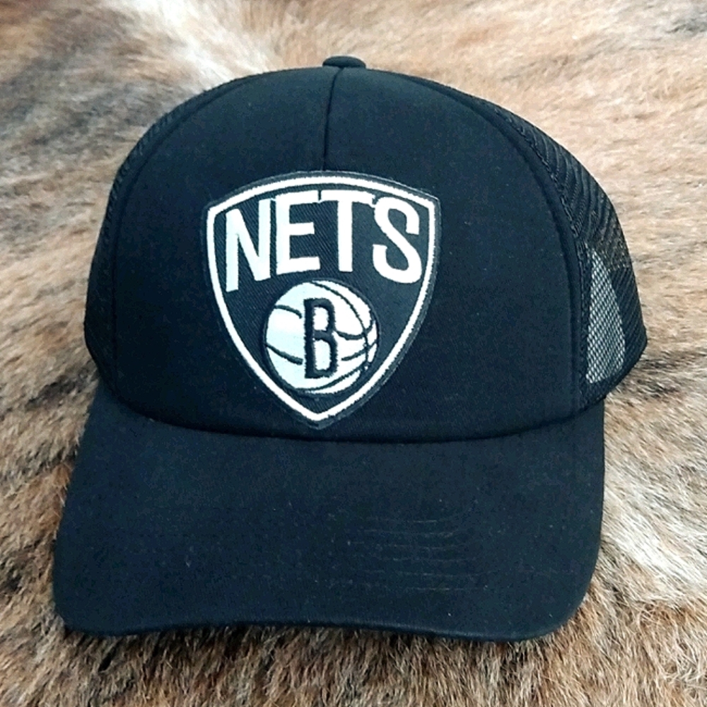 Custom Brooklyn Nets Snapback Trucker Hat